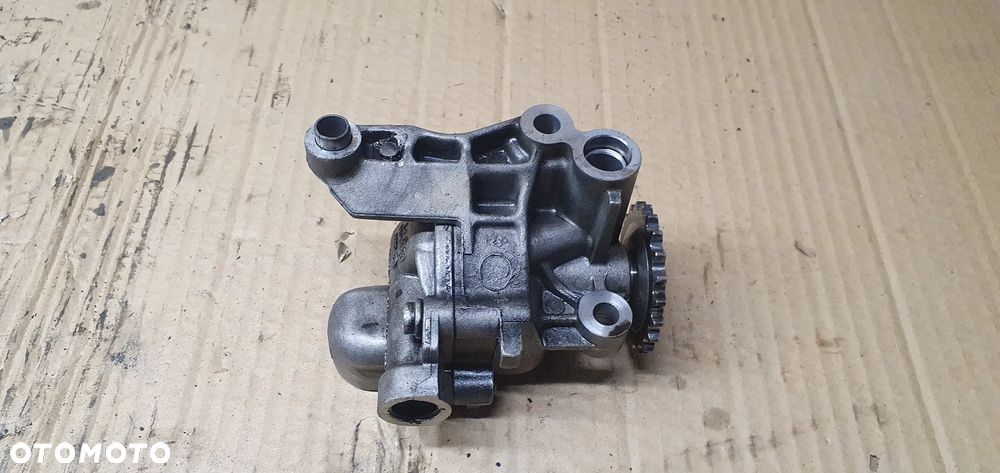 Pompa oleju olejowa Skoda Roomster 1.4 TDI 045115109A R045115109A - 1