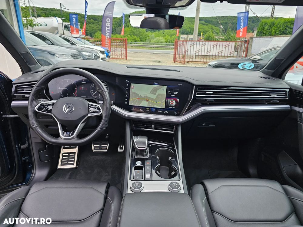 VOLKSWAGEN Touareg 2023 — imagine 30