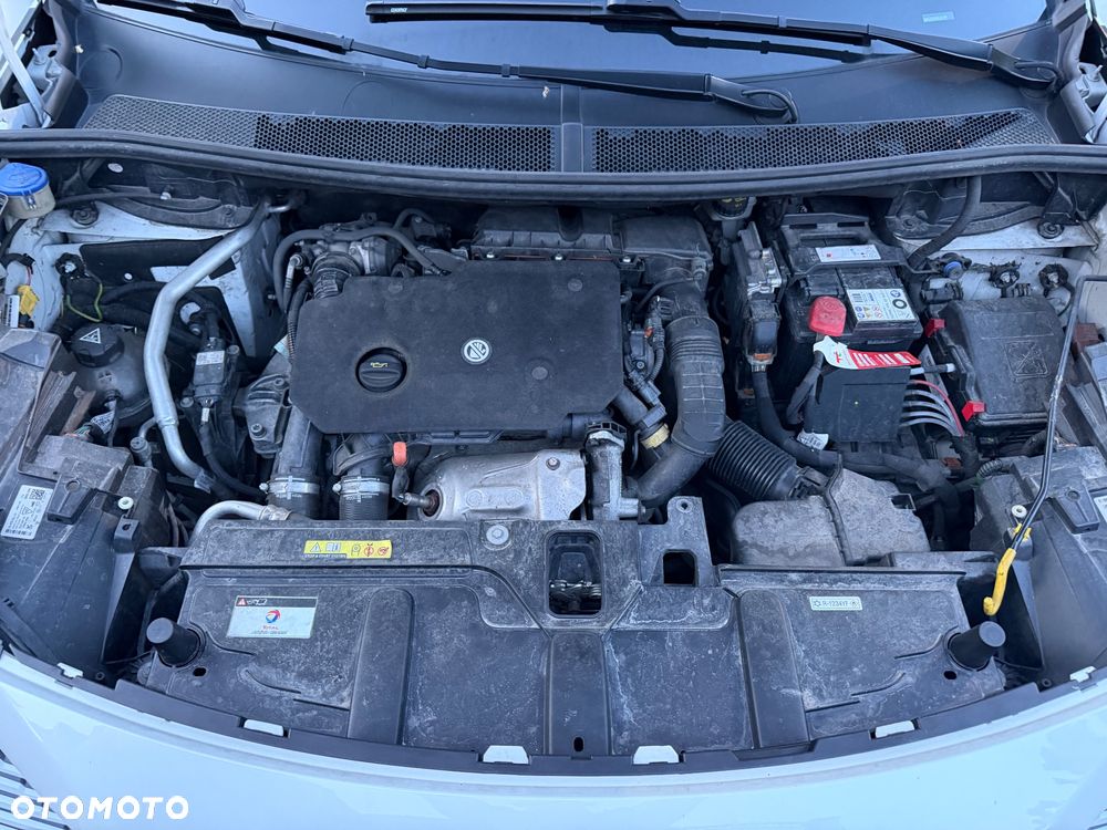 Peugeot 5008 BlueHDi 130 EAT8 Active - 36
