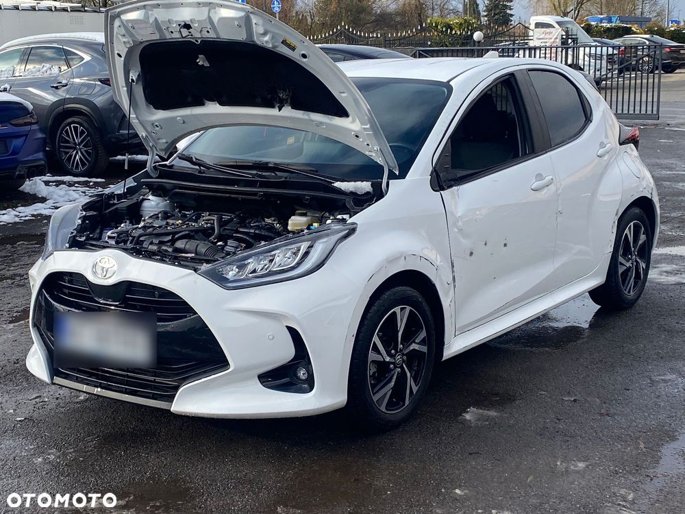 Toyota Yaris Hybrid 1.5 Style - 16