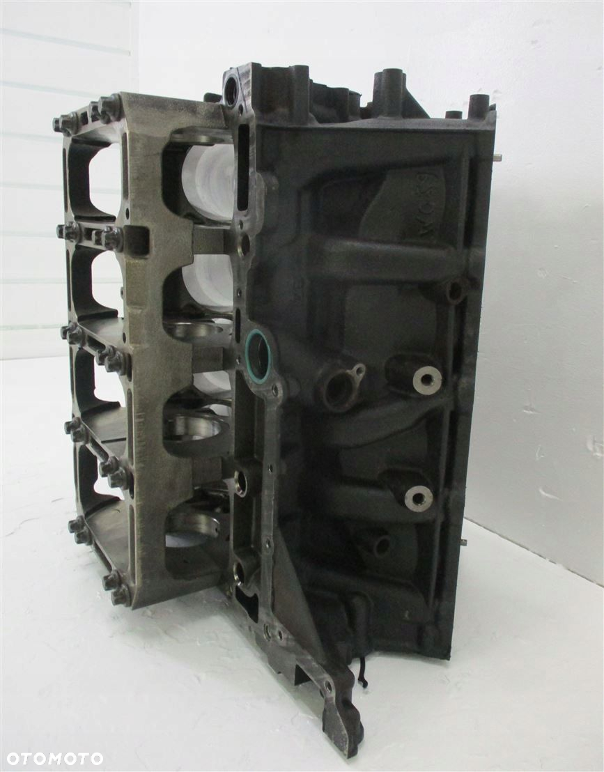 BLOK SILNIKA AUDI A8 D4 Q7 4.2 TDI V8 CDS 057023G - 5