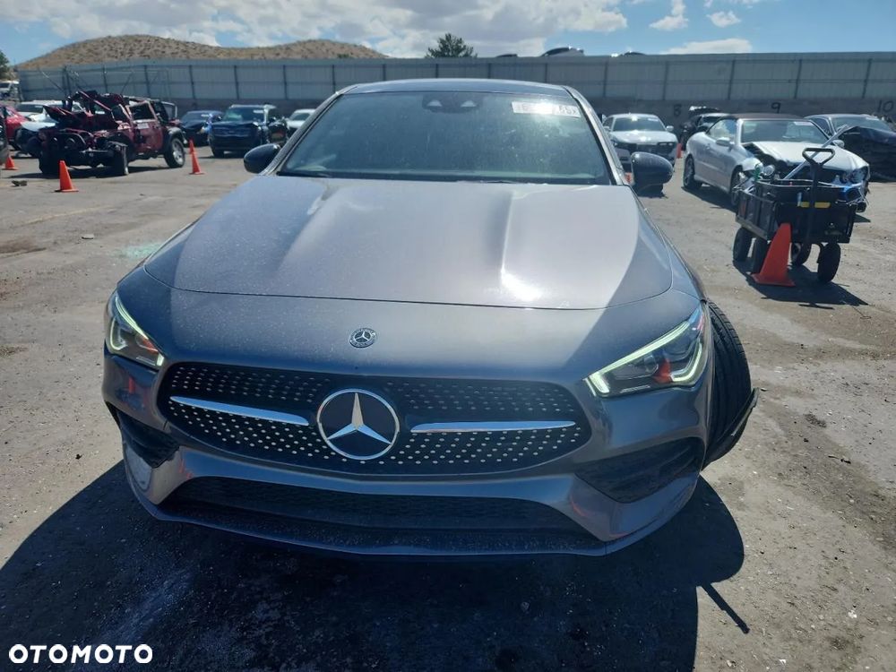 Mercedes-Benz CLA - 5