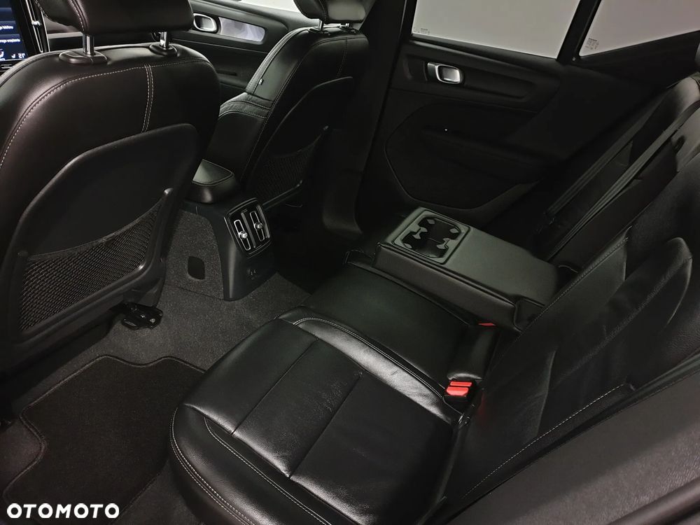 Volvo XC 40 T4 Recharge DKG Inscription - 28