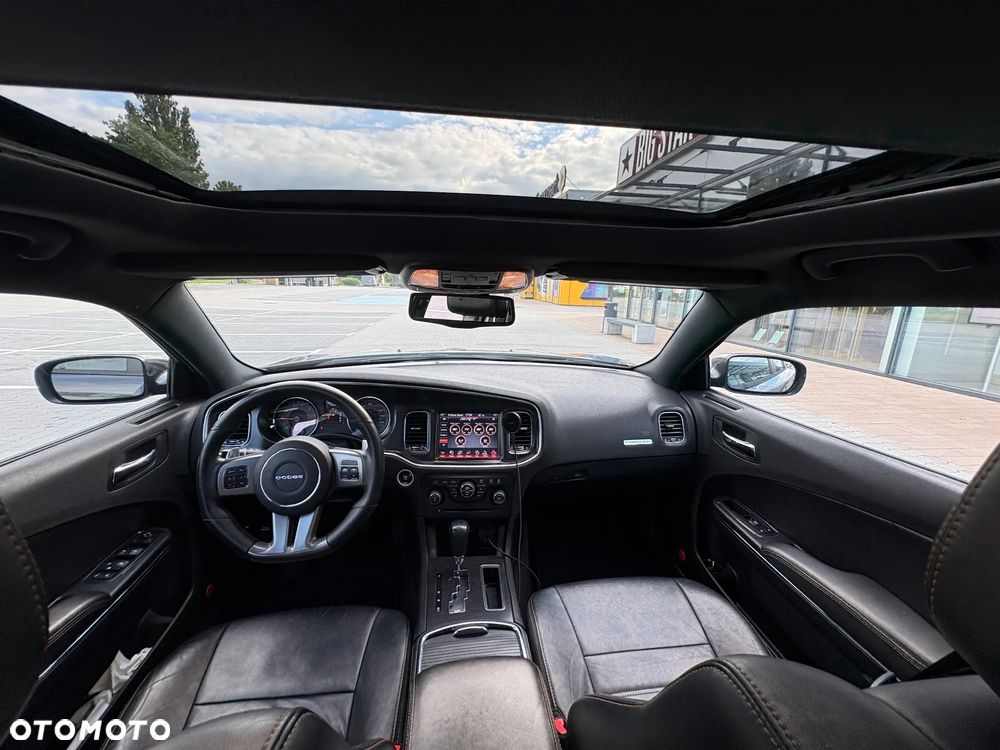 Dodge Charger 5.7 V8 RT - 21