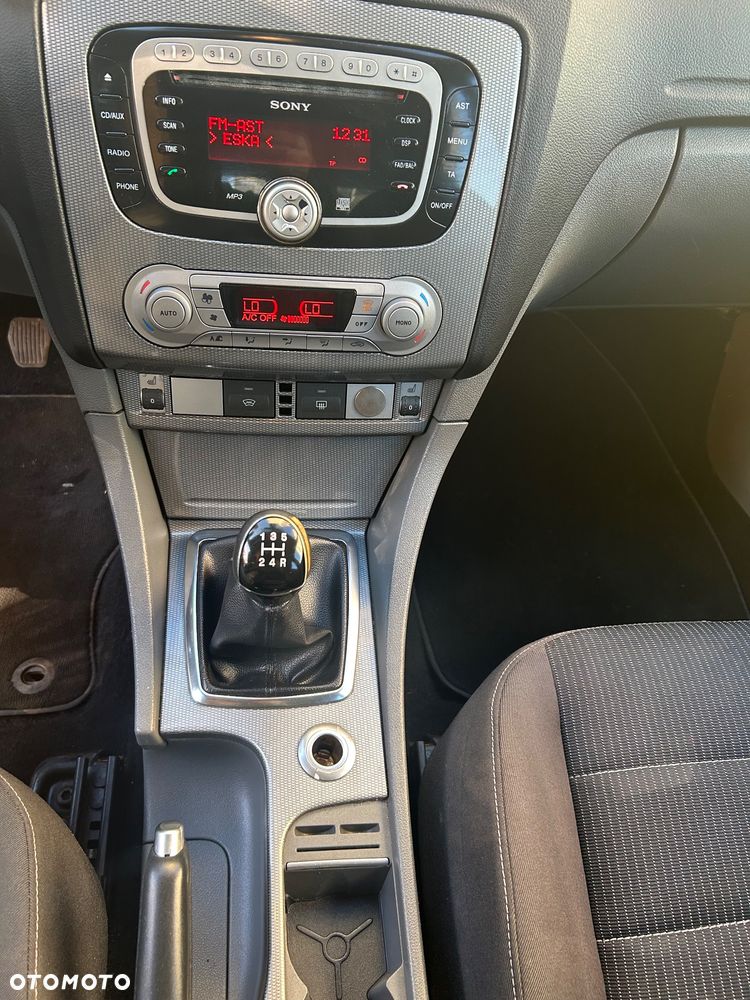 Ford Focus Trend - 22