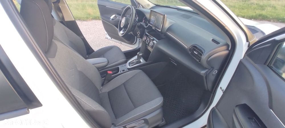 Toyota Yaris Cross - 12