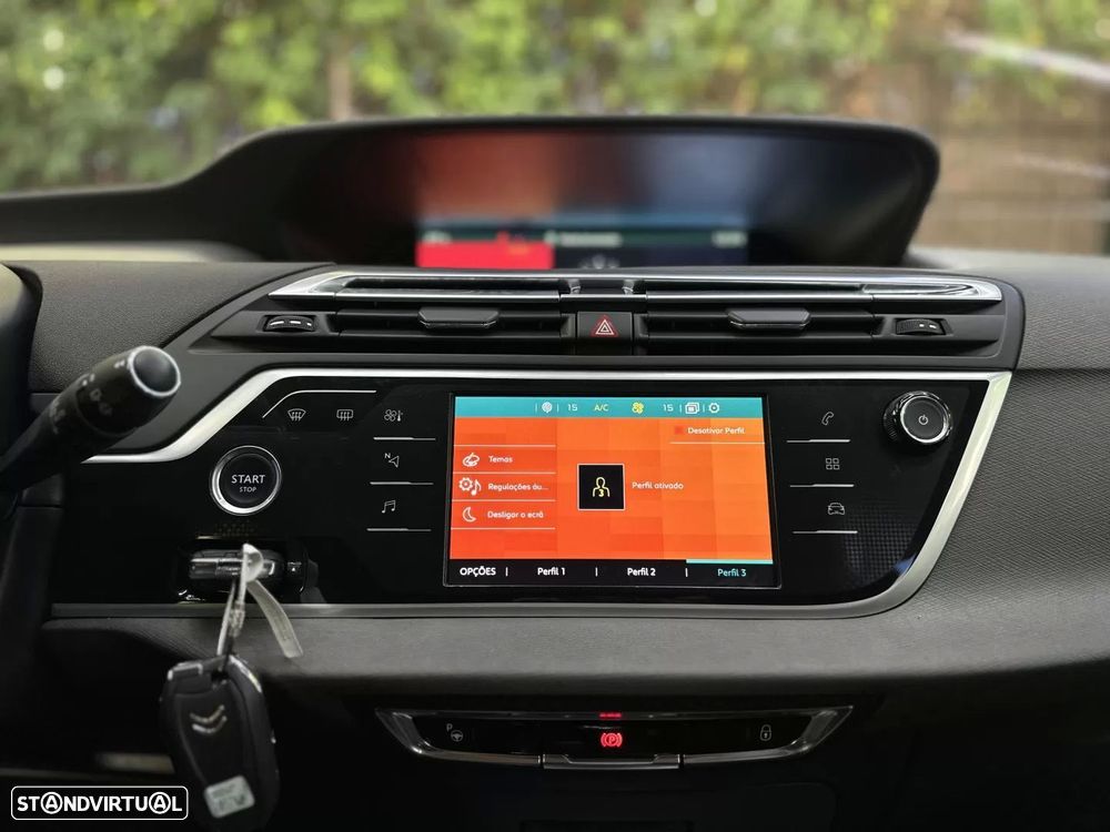 Citroën C4 Grand Picasso PureTech 130 Stop&Start SHINE - 32