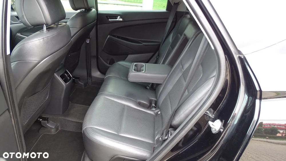 Hyundai Tucson 1.6 GDI BlueDrive Style 2WD - 13