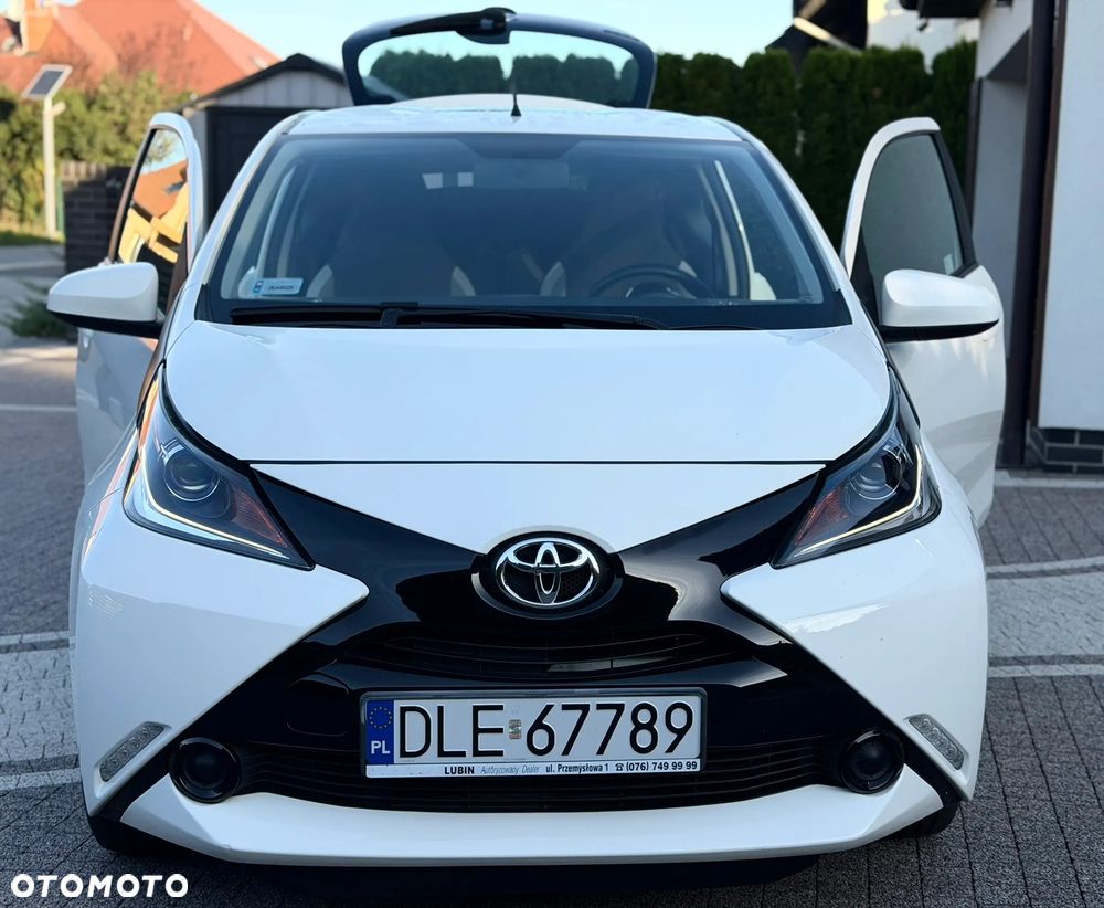 Toyota Aygo x-clusiv - 23