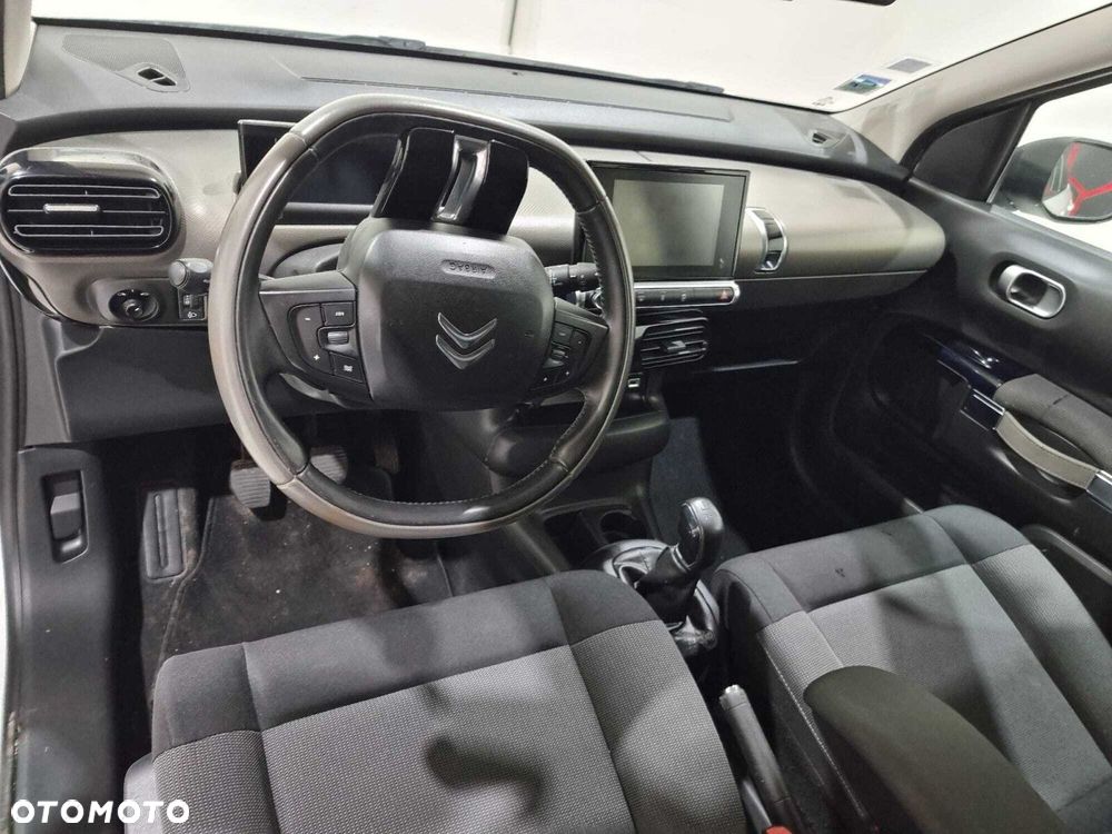 Citroën C4 Cactus - 16