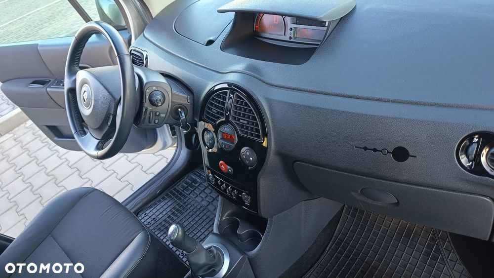 Renault Modus Grand 1.2 16V TCE Night and Day - 12