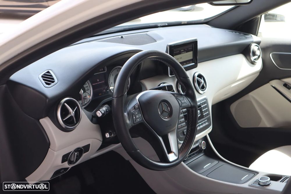 Mercedes-Benz A 180 CDI 7G-DCT Urban - 13