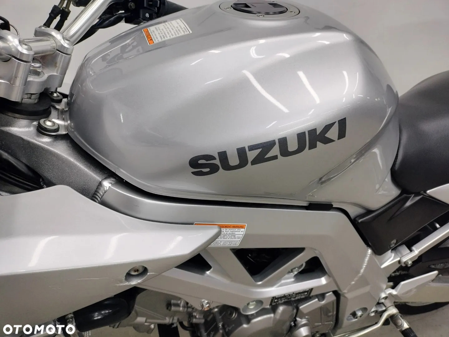 Suzuki SV - 21
