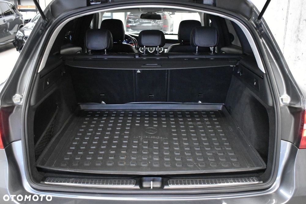 Mercedes-Benz GLC - 23