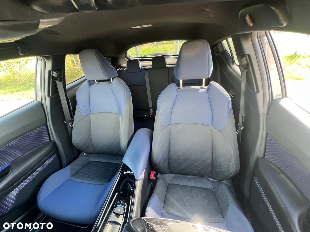 Toyota C-HR Style Selection - 11