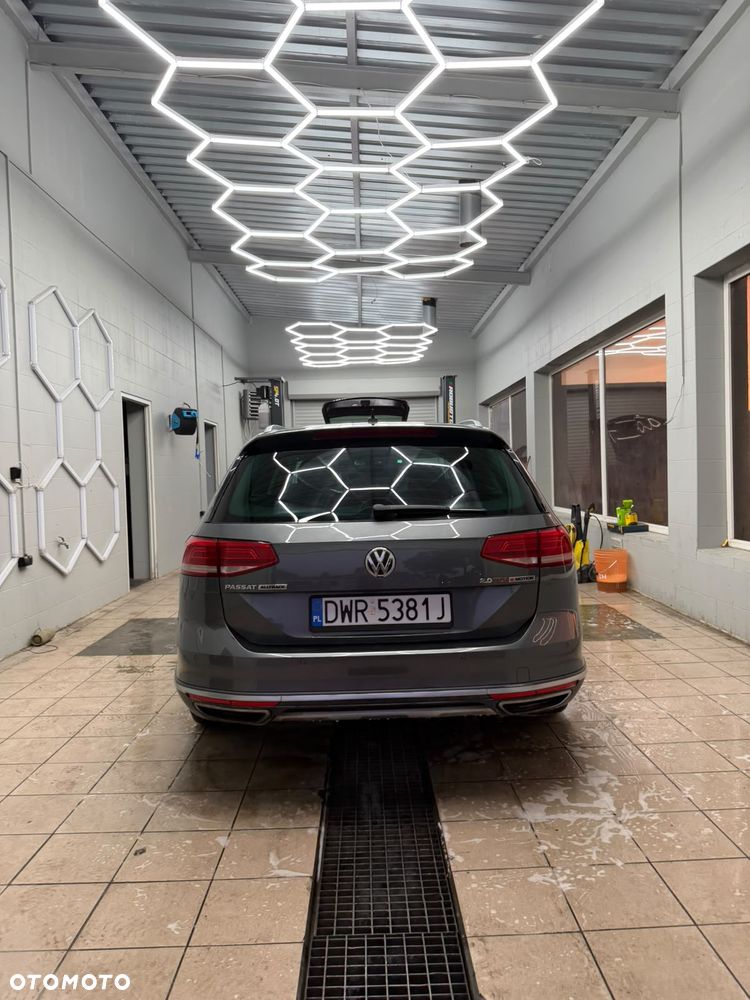 Volkswagen Passat Alltrack - 4