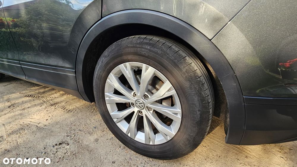 Volkswagen Tiguan 1.5 TSI EVO Trendline - 26
