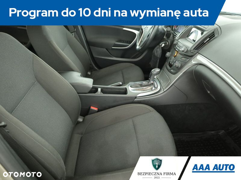 Opel Insignia - 8