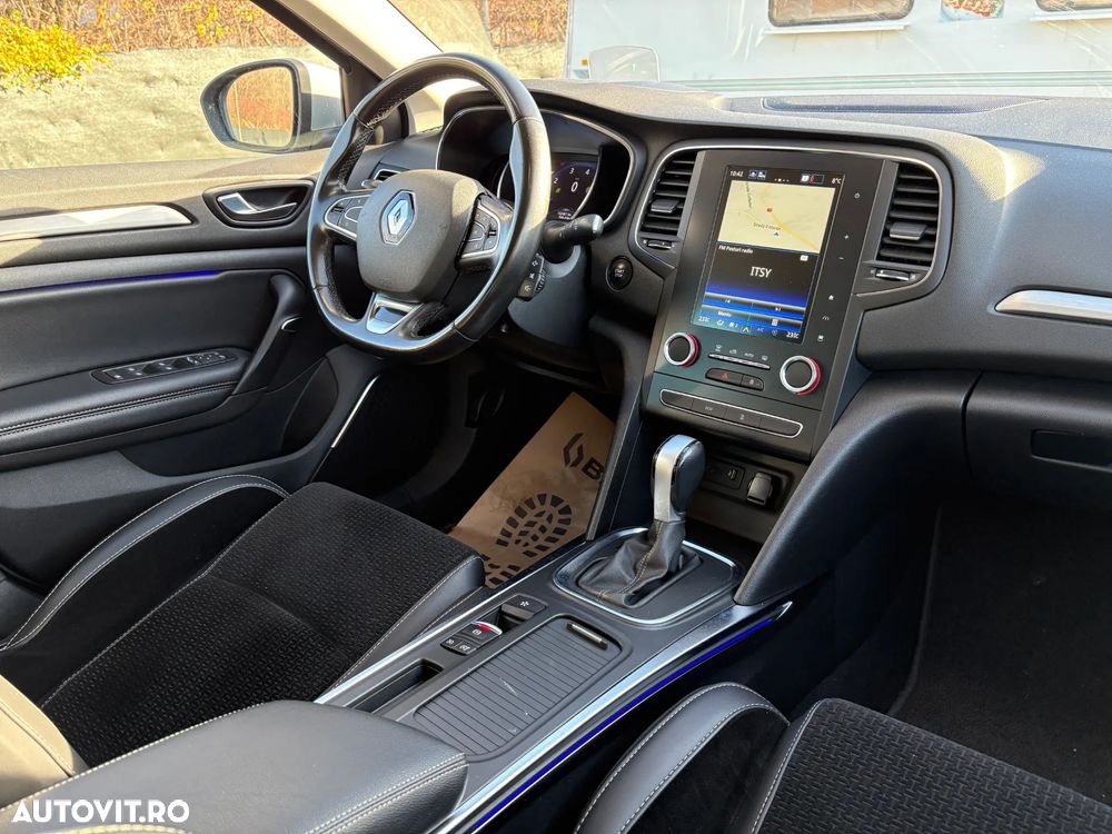 Renault Megane TCe 140 GPF EDC Techno - 8