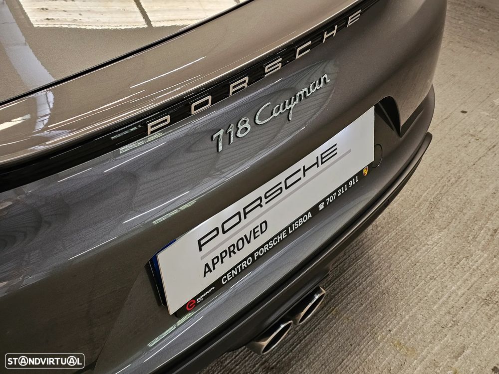 Porsche 718 Cayman 2.0 PDK - 11