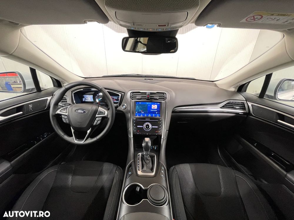 Ford Mondeo 2.0 HEV Titanium - 8