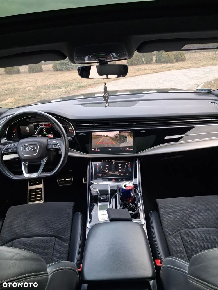 Audi Q8 - 12