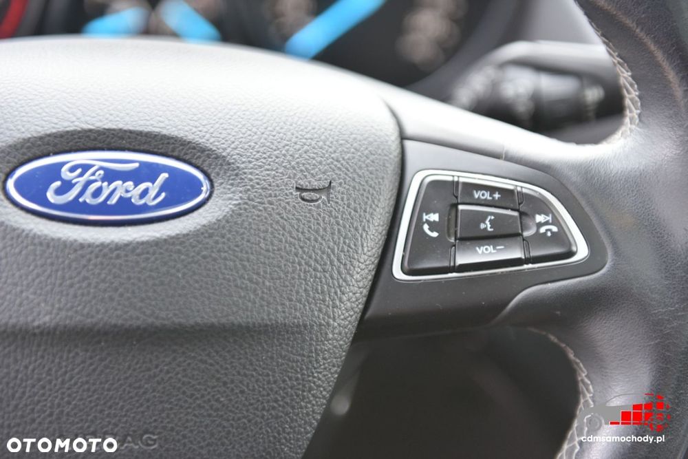 Ford Kuga - 33