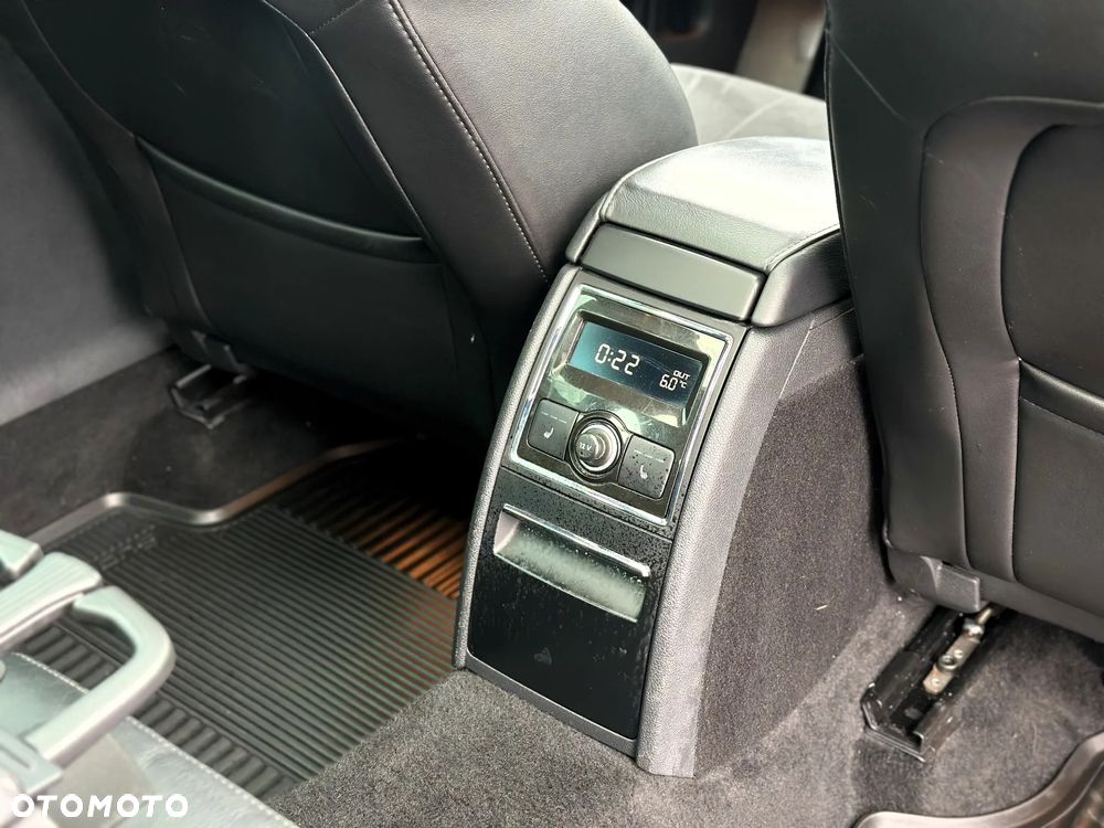 Skoda Superb 2.0 TDI Active DSG - 15