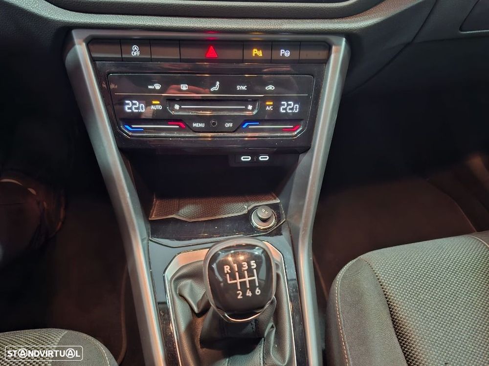 VW T-Roc 1.0 TSI Urban - 22