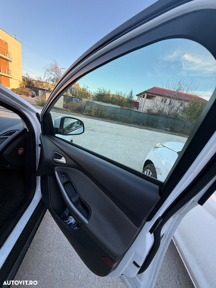 Ford Focus 1.6 TDCi DPF SYNC Edition - 7