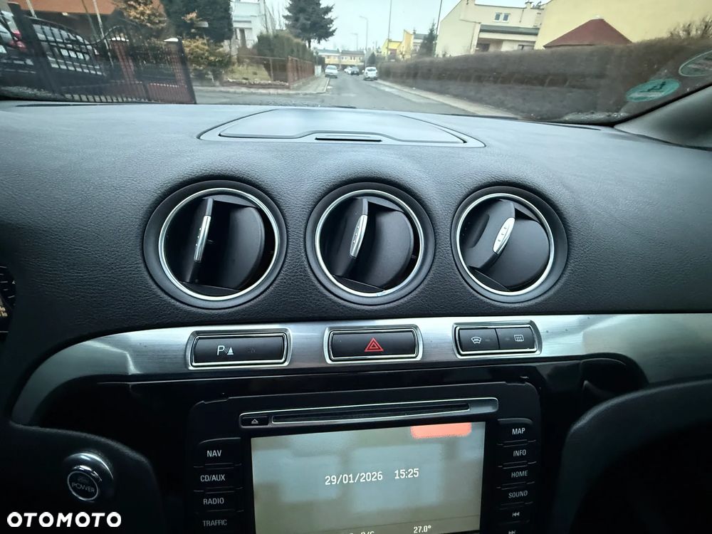 Ford S-Max 2.0 TDCi DPF Titanium - 28