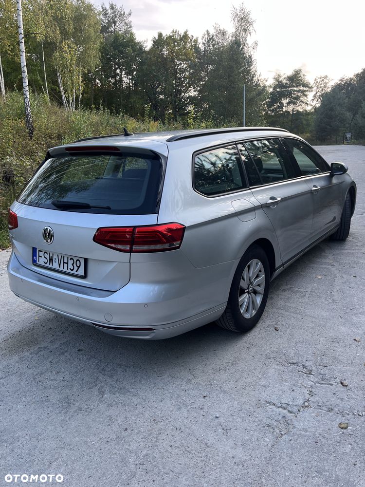 Volkswagen Passat - 14