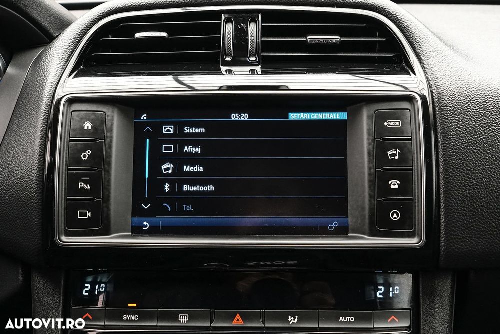 Jaguar F-Pace 20d AWD Pure - 21