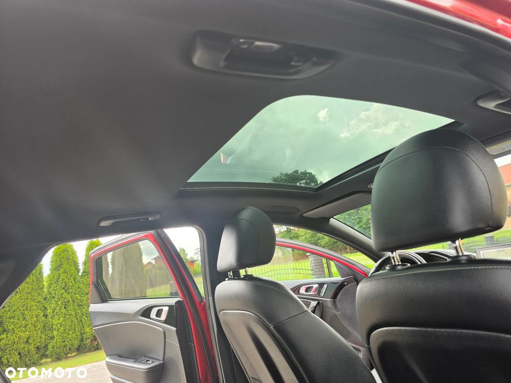 Kia ProCeed 1.6 CRDi SCR GT LINE - 25