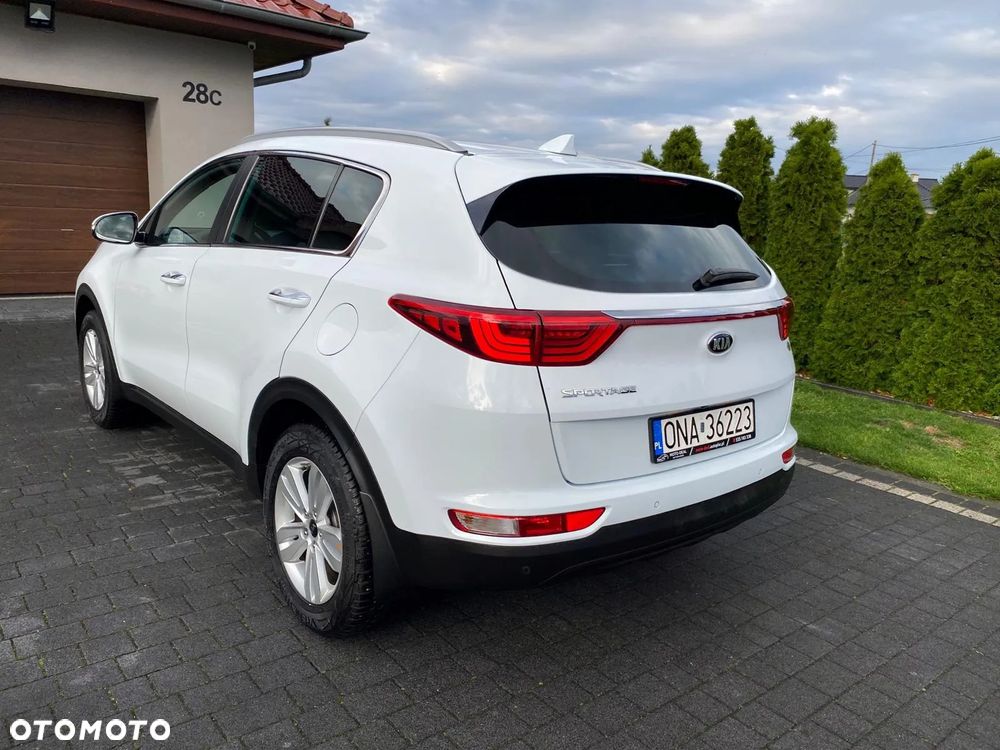 Kia Sportage 1.6 GDI 2WD Dream-Team Edition - 2
