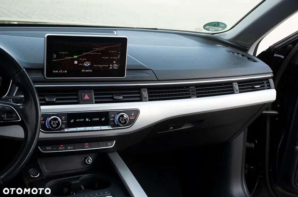 Audi A4 Avant 2.0 TDI ultra S tronic sport - 16