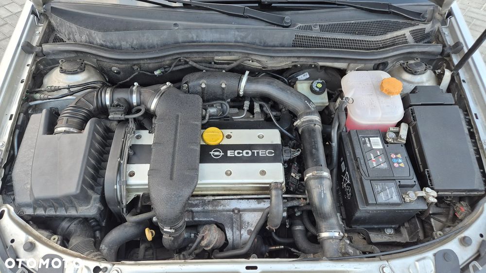 Opel Astra 2.0 T Cosmo - 13