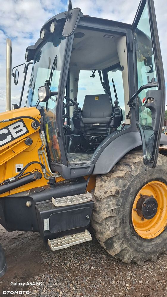 JCB 3CX - 6