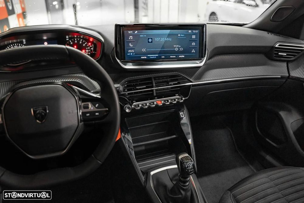 Peugeot 2008 1.2 PureTech Style - 17
