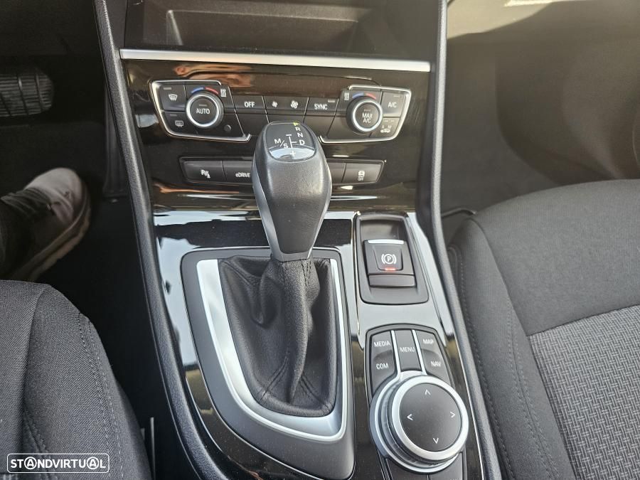 BMW 225xe Active Tourer Advantage - 30