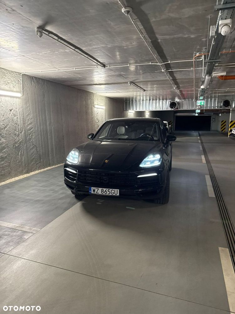 Porsche Cayenne - 2