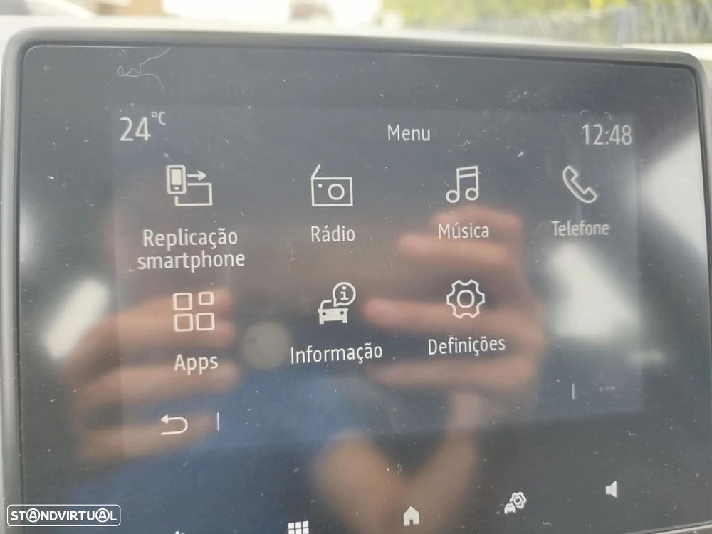 Renault Clio 1.6 E-Tech Full Hybrid Techno - 17