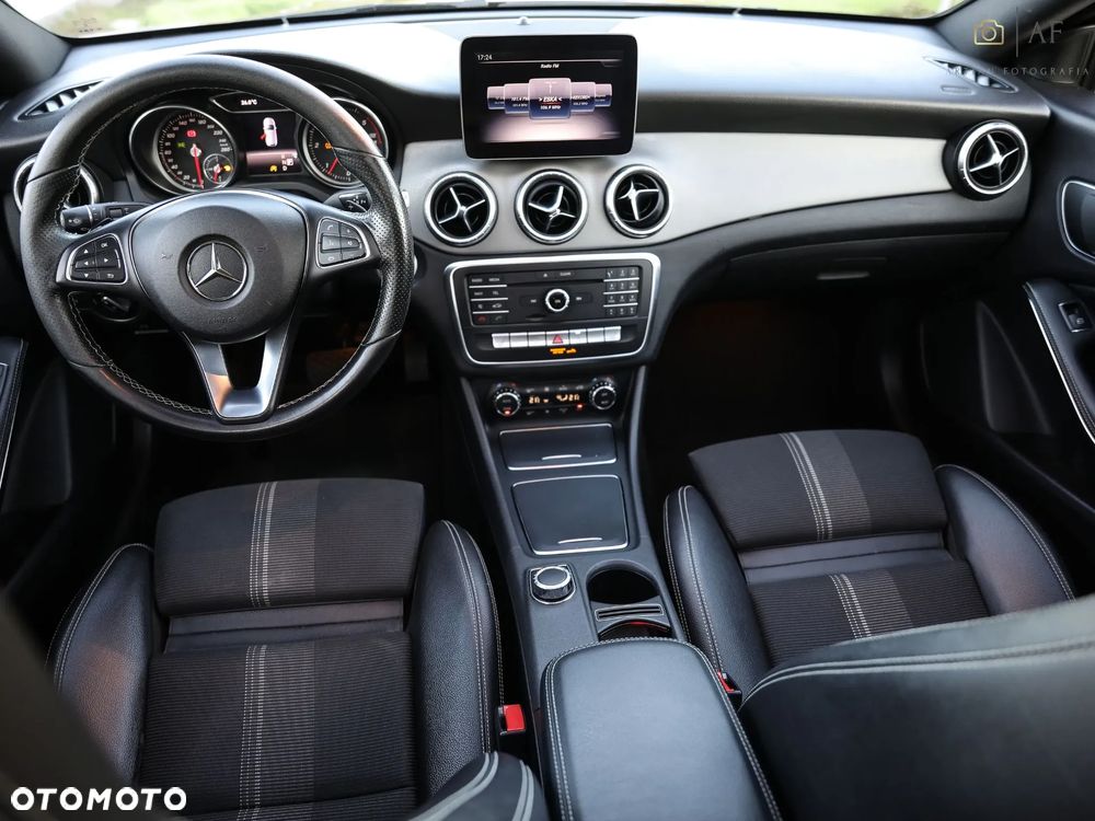 Mercedes-Benz CLA - 7