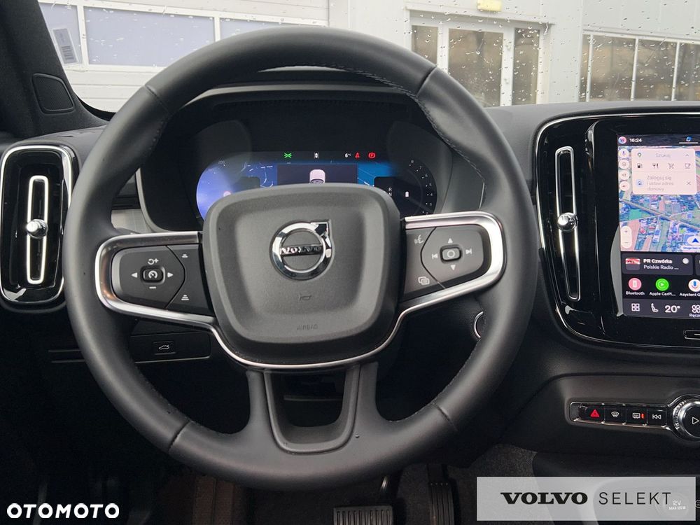 Volvo XC 40 - 18