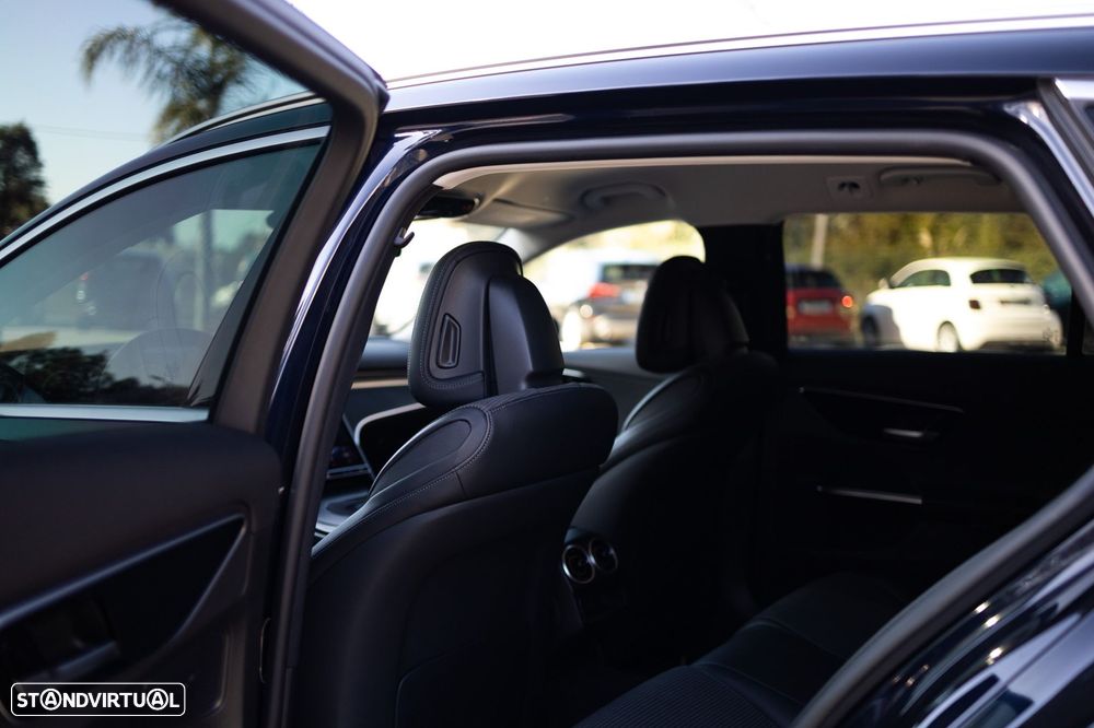 Mercedes-Benz C 300 e Avantgarde - 19