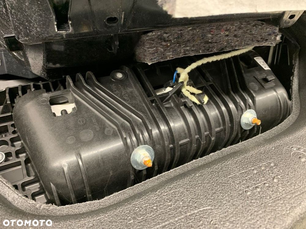 KOKPIT Z PODUSZKĄ PASAŻERA  BMW 5 (G30, F90) 2016 - 2022 M5 Competition 460 kW [625 KM] benzyna - 8