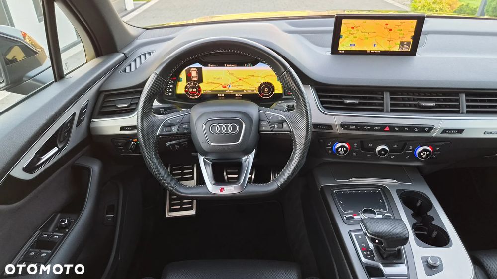 Audi Q7 - 10