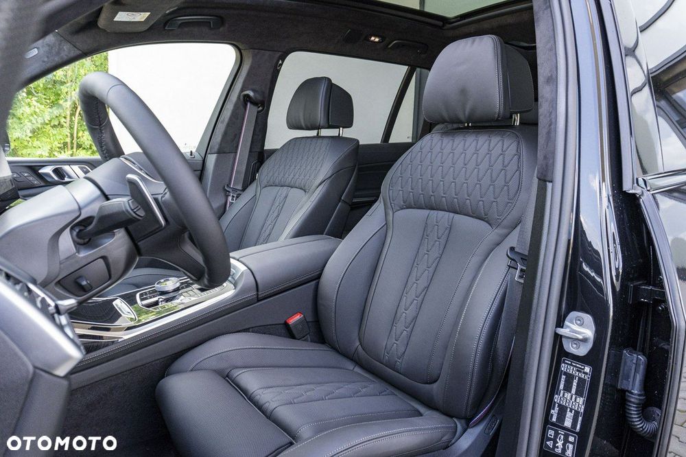 BMW X7 - 11