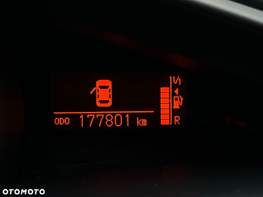 Toyota Verso 1.8 Sol plus NAVI - 30