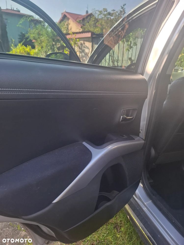 Mitsubishi Outlander 2.4 4WD Intense - 12